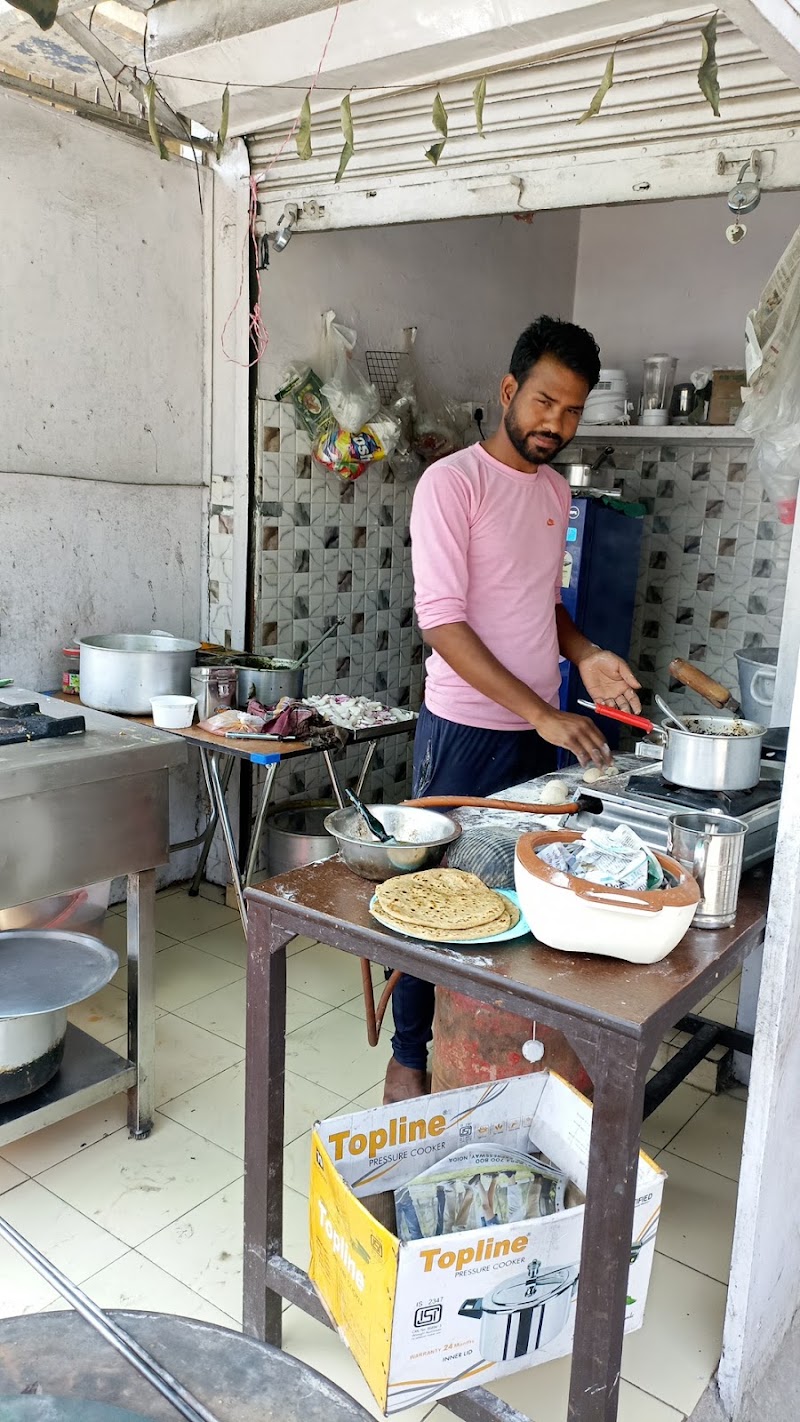 Shiv Dhaba 🏠 - Shiv Dhaba 🏠, Main market, Nehru Nagar, Lajpat Nagar, Delhi, New Delhi, Delhi 110065, India