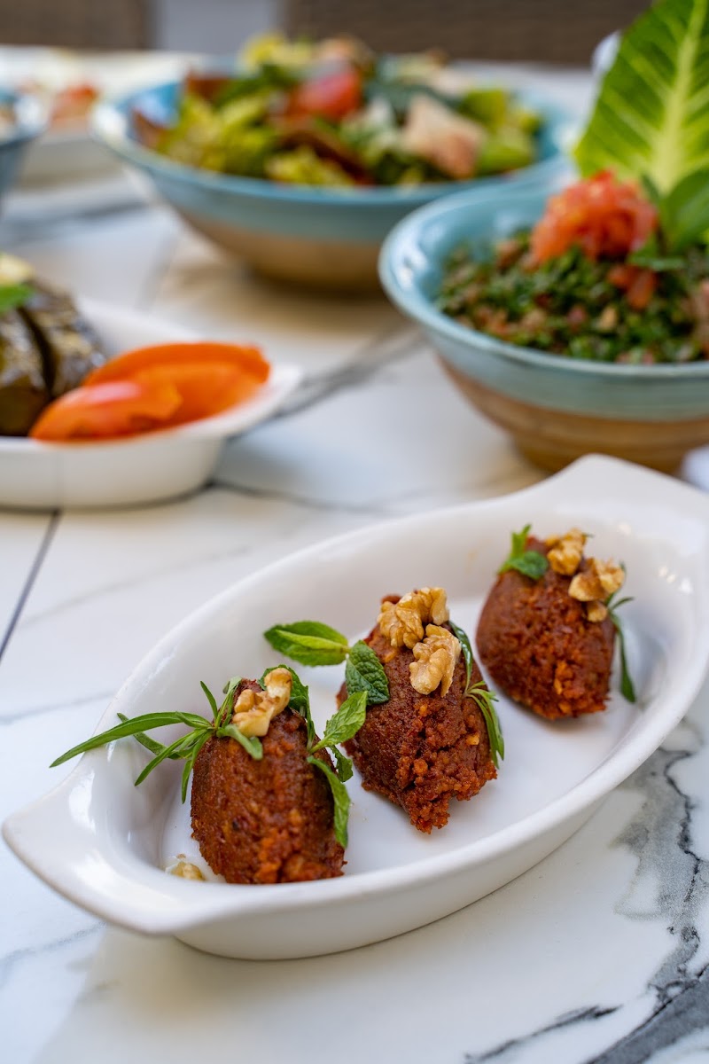 Habib Beirut, Dubai Marina - Habib Beirut, Dubai Marina Silverene Tower B, Ground Floor - Al Yahoom St - مرسى دبي - دبي مارينا - دبي - United Arab Emirates