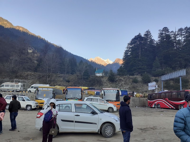 Manali Pvt Bus Stand - Manali Pvt Bus Stand, 65MQ+M74, NH 3, Dhungri Village, Manali, Nasogi, Himachal Pradesh 175131, India