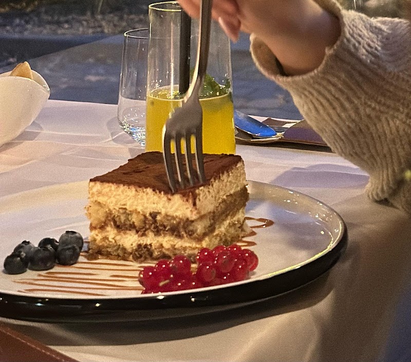 La Piazza Restaurant - La Piazza Restaurant, Hviezdoslavovo námestie 172/14, 811 02 Bratislava-Staré Mesto, Slovakia