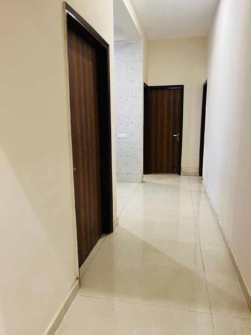 The Noida Inn - The Noida Inn h23, hospital Road, behind cloud 9, Block C, Kendriya Vihar, Sector 51, Noida, Uttar Pradesh 201303, India