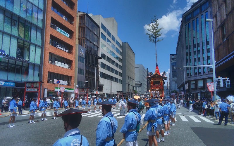 Shijo Karasuma (Subway Shijo Station) - Shijo Karasuma (Subway Shijo Station), Niwatoribokocho, Shimogyo Ward, Kyoto, 600-8491, Japan