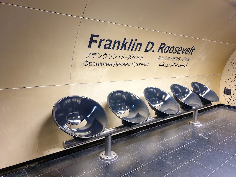 Franklin D. Roosevelt - Franklin D. Roosevelt 75008 Paris, France