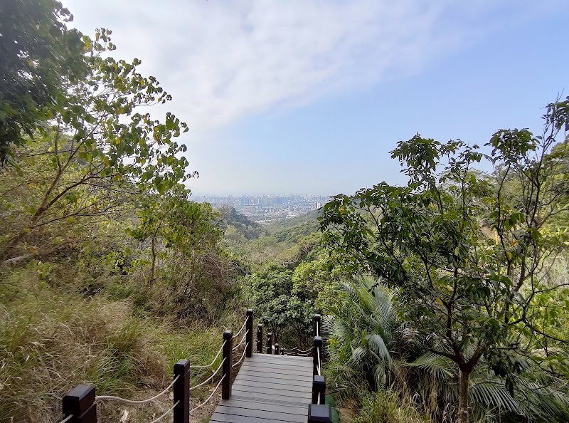 Dakeng Trail No.10 - Dakeng Trail No.10, Lane 383, Section 1, Dongshan Rd, Beitun District, Taichung City, Taiwan 406
