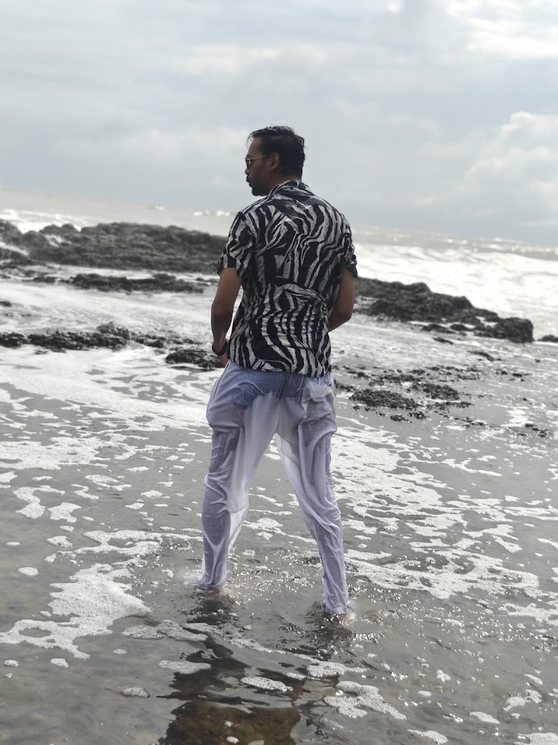 Anjuna Rock beach - Anjuna Rock beach, HPFR+2H5, Monteiro Vaddo, Anjuna, Goa 403509, India
