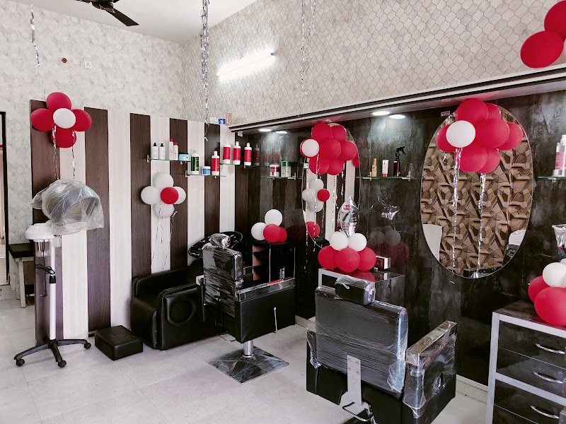 AP GLAMOUR SALOON - AP GLAMOUR SALOON, Tikrapara Main Rd, near sant Shri jalaram mandir, Tikrapara, Bilaspur, Chhattisgarh 495004, India