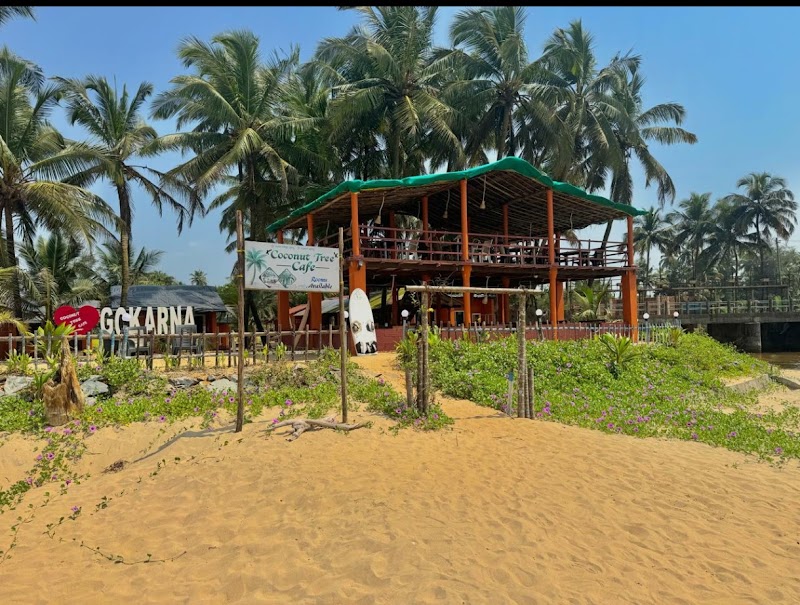 Coconut tree cafe - Coconut tree cafe Rudrapada Temple Rd, Gokarna, Bhavikodla, Karnataka 581326, India