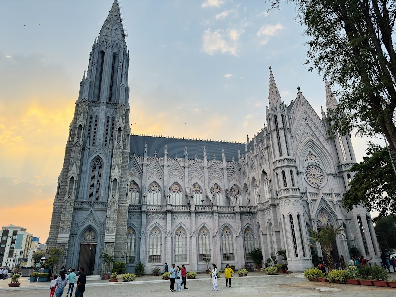 St. Joseph's Cathederal (St. Philomena's shrine) - St. Joseph's Cathederal (St. Philomena's shrine) 3042/1, Sawday Rd, near St. Chnilomina Church, Lashkar Mohalla, Lourdu Nagar, Mandi Mohalla, Mysuru, Karnataka 570001, India