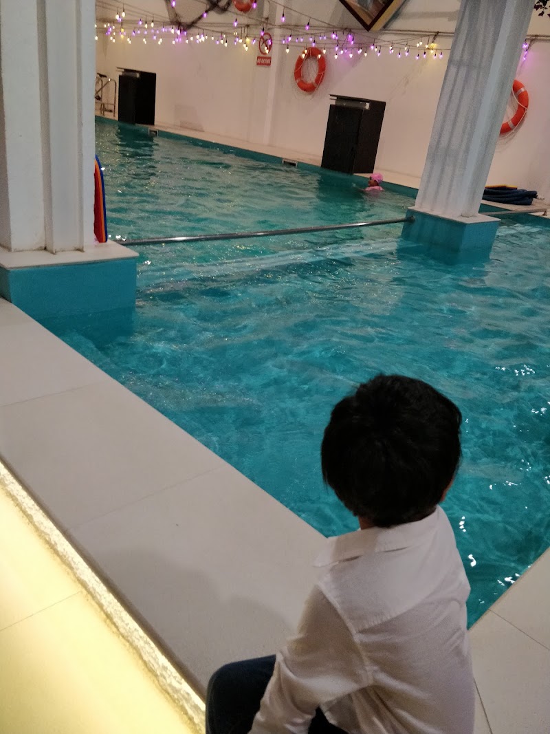 The Float House - Pool | Cafe | Event | Studios - The Float House - Pool | Cafe | Event | Studios 10, Bishen Udyog Premises, Off Park Rd, Asha Nagar, Mulund West, Mumbai, Maharashtra 400080, India