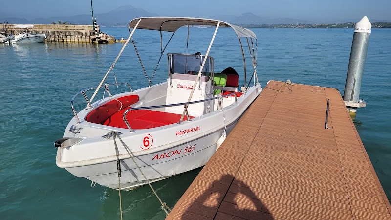 Rent boat Porto Bergamini - Rent boat Porto Bergamini Str. Bergamini, 37019 Peschiera del Garda VR, Italy