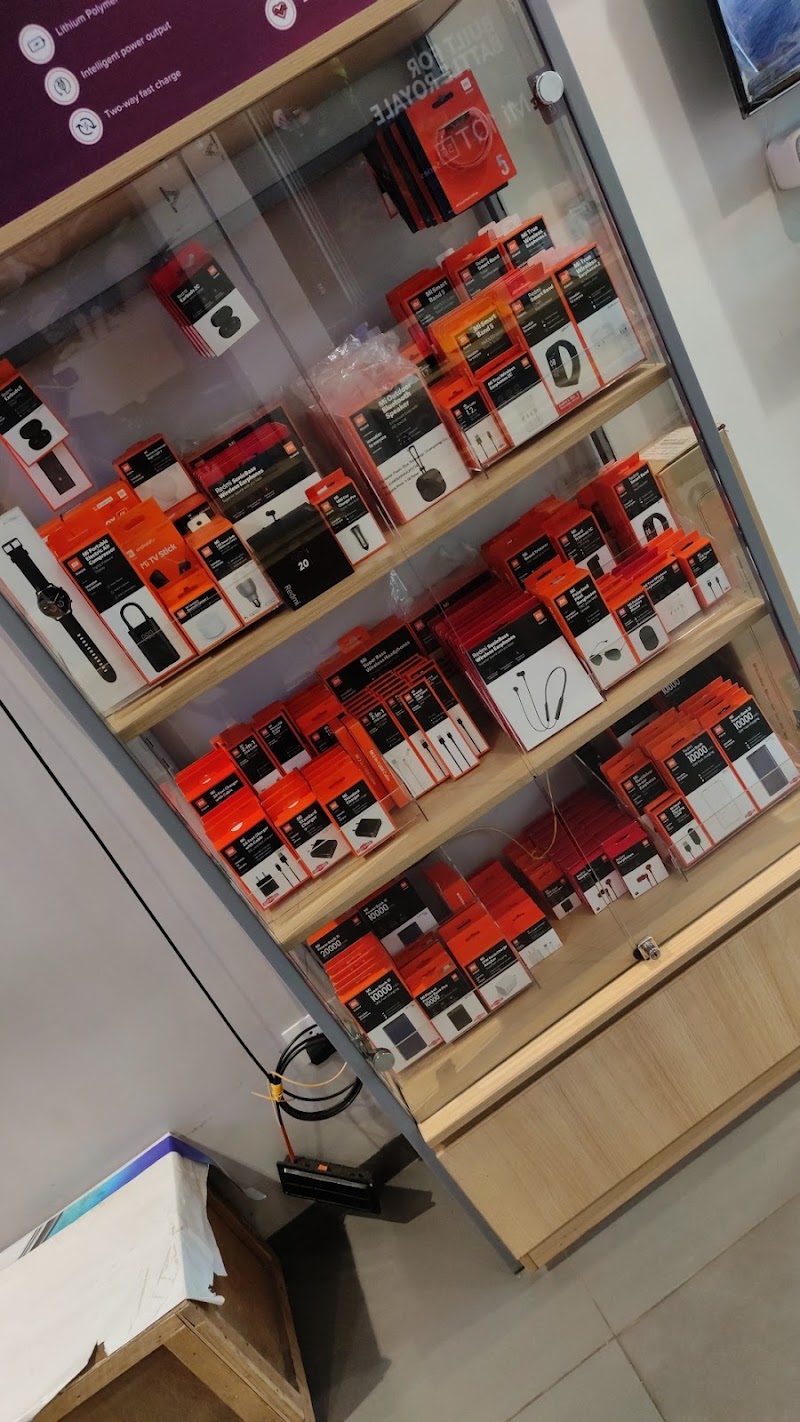 Mi store shir Chhattisgarh Enterprises - Mi store shir Chhattisgarh Enterprises, Khursipar Gate, Zone III, Sector 11, Zone II, Bhilai, Chhattisgarh 490011, India