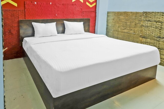 SPOT ON Hotel Royal Palms - SPOT ON Hotel Royal Palms 4th floor, Shiv Hari Tower, Chowk, Ashok Nagar, Sarkanda, Bilaspur, Chhattisgarh 495006, India