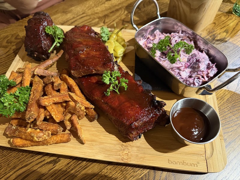 Ribs&Pub - Ribs&Pub, Hviezdoslavovo námestie 170/13, 811 02 Bratislava-Staré Mesto, Slovakia
