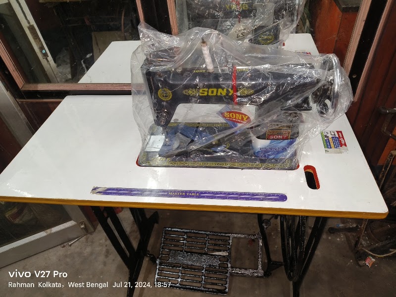 Bangal Sewing Machine - Bangal Sewing Machine, Mrfr+4M9 25, Rajhati Road, 2, Khanakul, Rajhati, West Bengal 712417, India