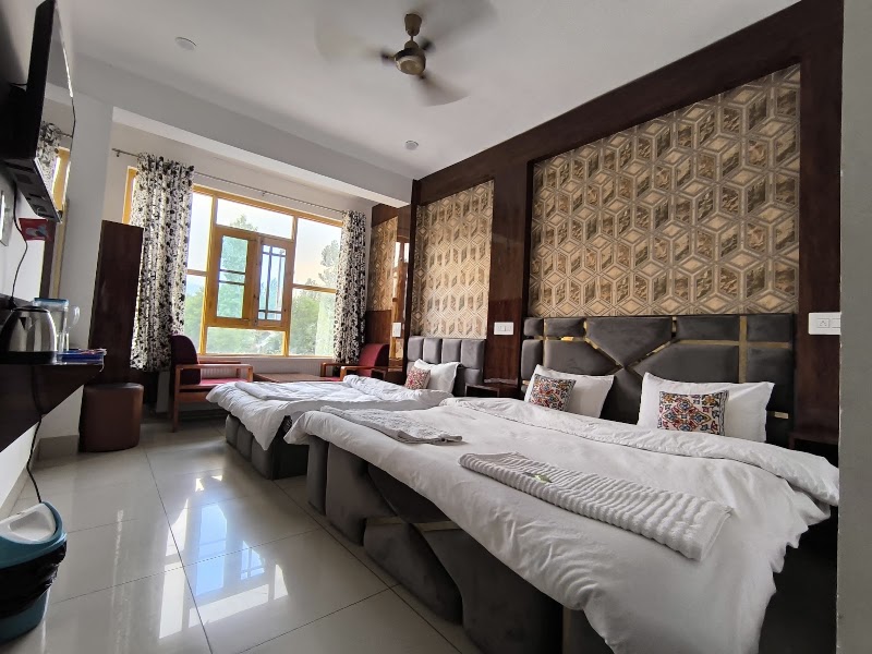 Gulmarg Gulsitara Resorts - Gulmarg Gulsitara Resorts Srinagar - Gulmarg Rd, Ward 7, Kunzer, Gulmarg, 193404