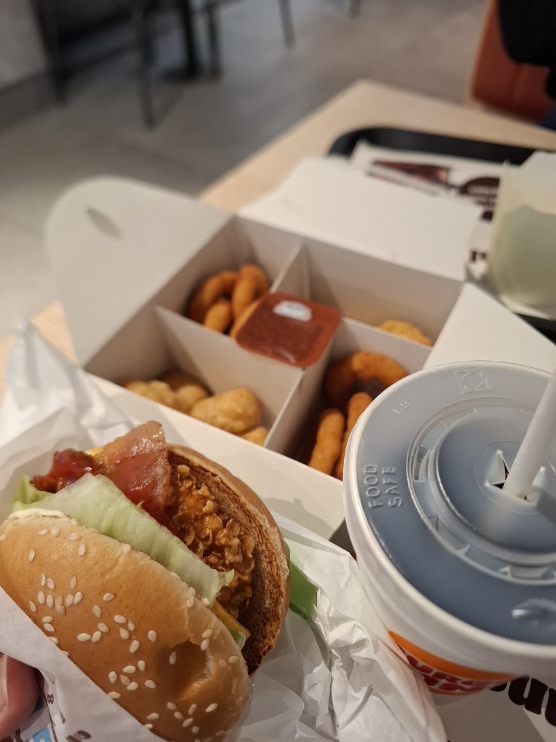 Burger King Leknes - Burger King Leknes, Storgata 8, Lofotsenteret 2 etg, 8370 Leknes, Norway