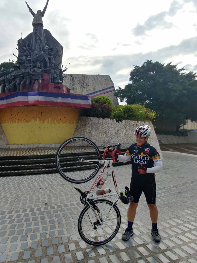 EDSA People Power Monument - EDSA People Power Monument H3X6+X2Q, Epifanio de los Santos Ave, Quezon City, Metro Manila, Philippines