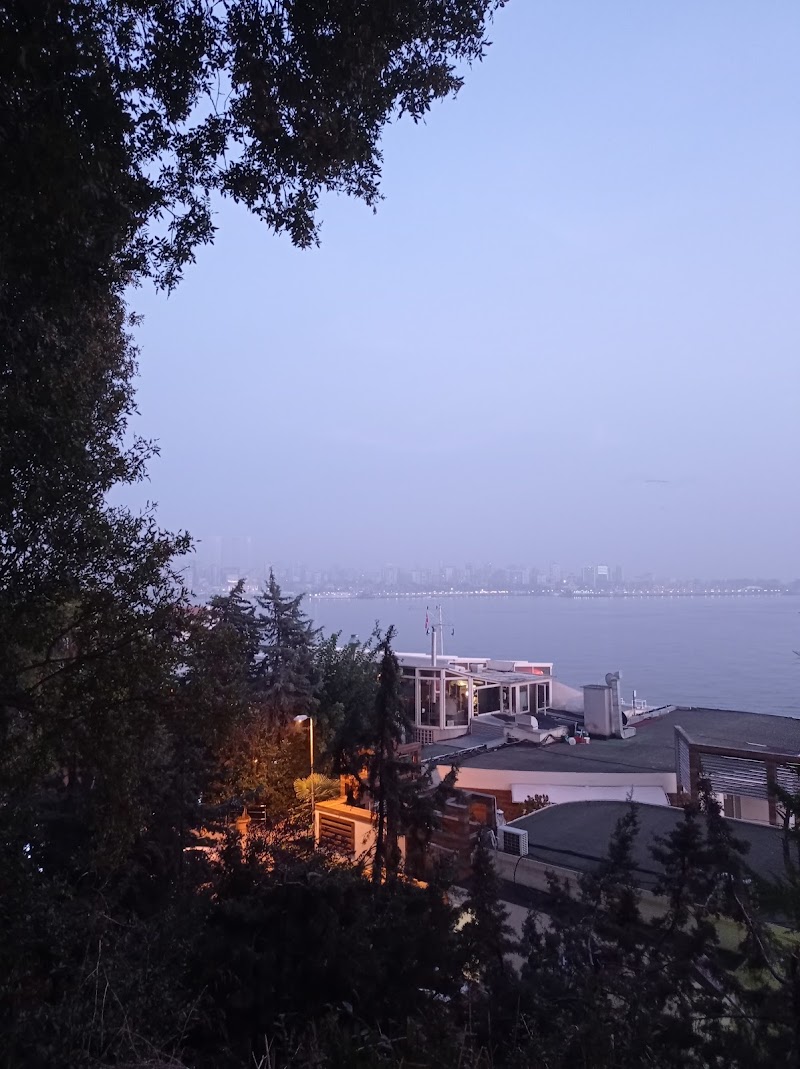 Moda - Moda, Caferağa, 34710 Kadıköy/İstanbul, Türkiye