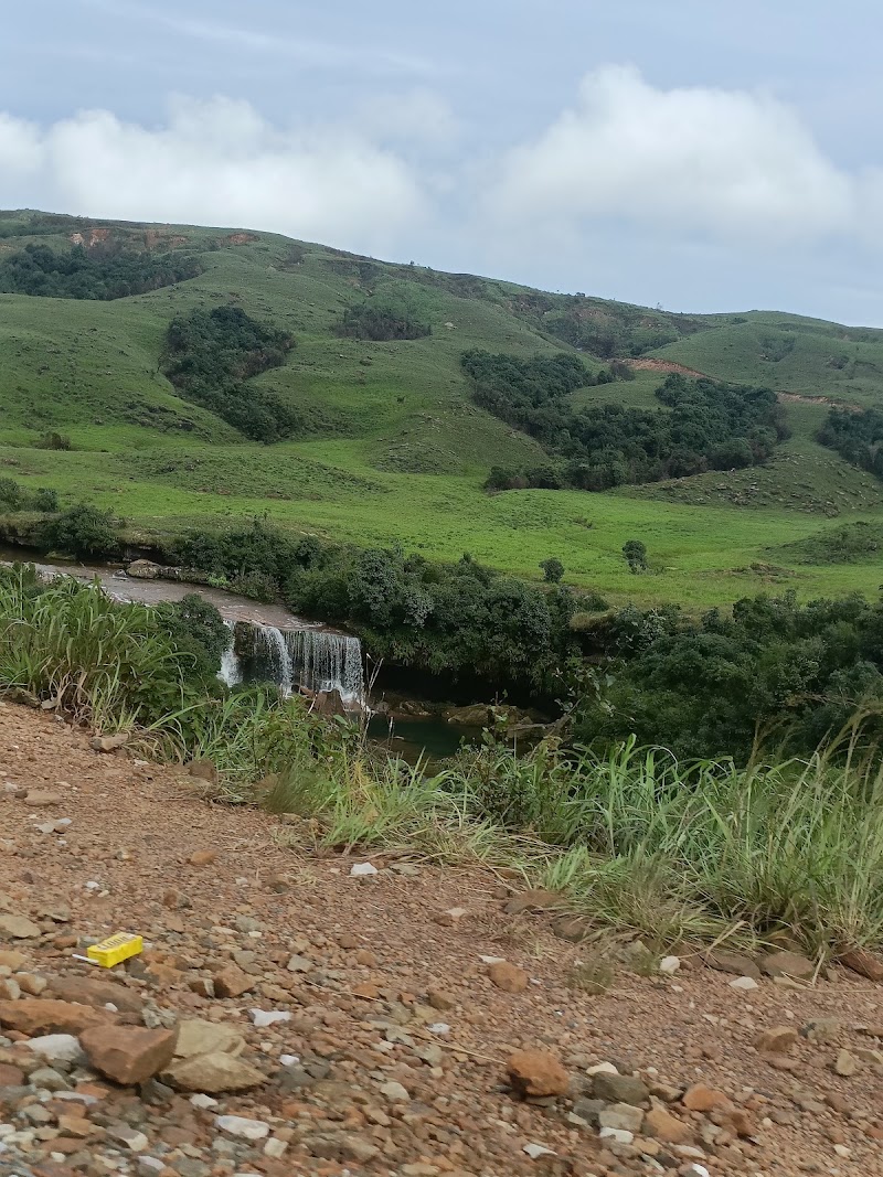 Prut Waterfall - Prut Waterfall 8M7R+8MV, Laitduh, Meghalaya 793108, India
