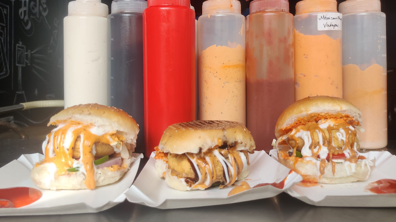 Graduate Vadapav - Graduate Vadapav, Shop No 29, Haji Ghani Building, opp. Byculla -East, Byculla East, Railway Station, Mumbai, Maharashtra 400027, India