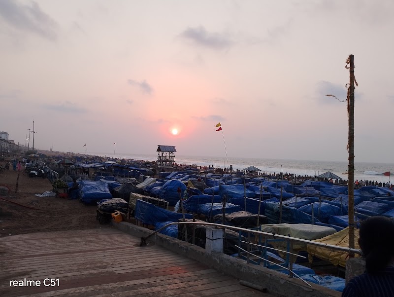 Puri Sea Beach Odisha. - Puri Sea Beach Odisha. QRR6+5F8, Jagannath Temple Rd, Puri, Odisha 752001, India