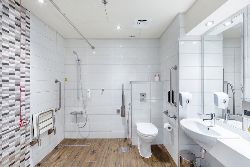 Premier Inn Doha Airport Hotel - Premier Inn Doha Airport Hotel, Saeed Bin Al Aas St، C Ring Rd, Doha, Qatar