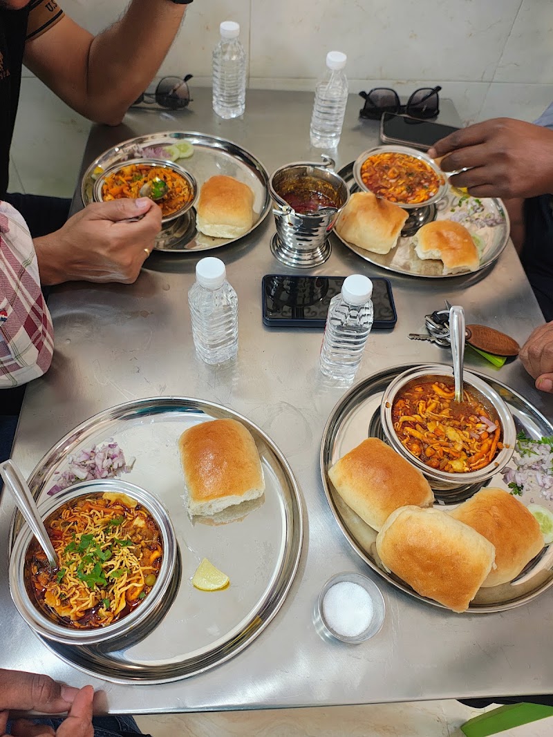 Rajgad Misal - Rajgad Misal Shopno-6, Rajgad misal, plot no 2, near RAJE ACADEMY POLICE MPSC, Old VSNL Colony, Sector - 17, Kamothe, Panvel, Maharashtra 410209, India
