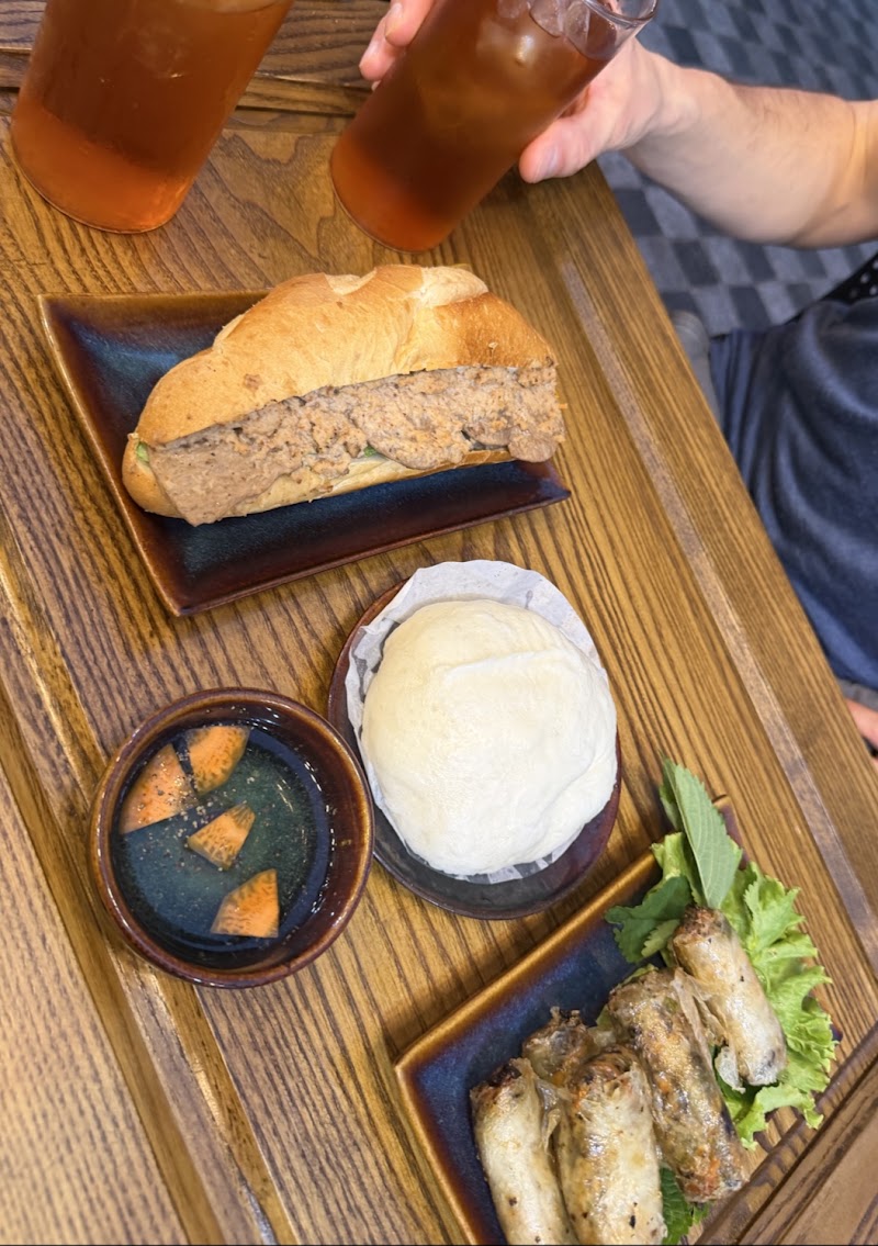 Hue Nhien Vegan & Vegetarian - Hue Nhien Vegan & Vegetarian 15 P. Tống Duy Tân, Hàng Bông, Hoàn Kiếm, Hà Nội 100000, Vietnam