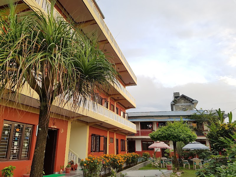New Annapurna Guest House - New Annapurna Guest House Lakeside Rd, Pokhara 33700, Nepal