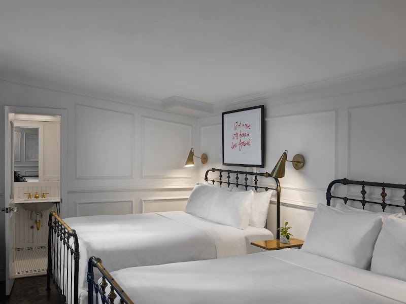 Life Hotel New York - Life Hotel New York 19 W 31st St, New York, NY 10001, USA