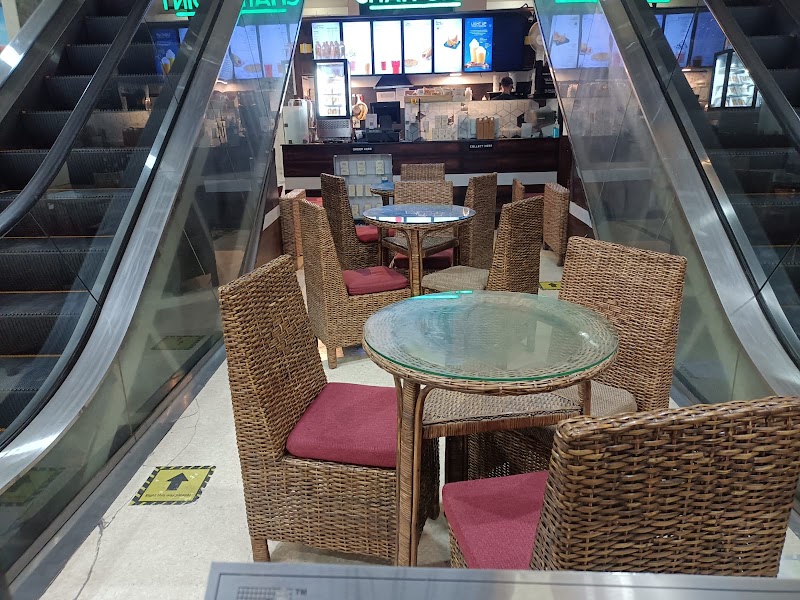 Chai Point - MD Regent Plaza, Gurgaon - Chai Point - MD Regent Plaza, Gurgaon Ground Floor JMD Regent Plaza, Mehrauli-Gurgaon Rd, near IndiGo Guru Dronacharya Metro, Sikanderpur, Sector 26, Gurugram, Haryana 122002, India