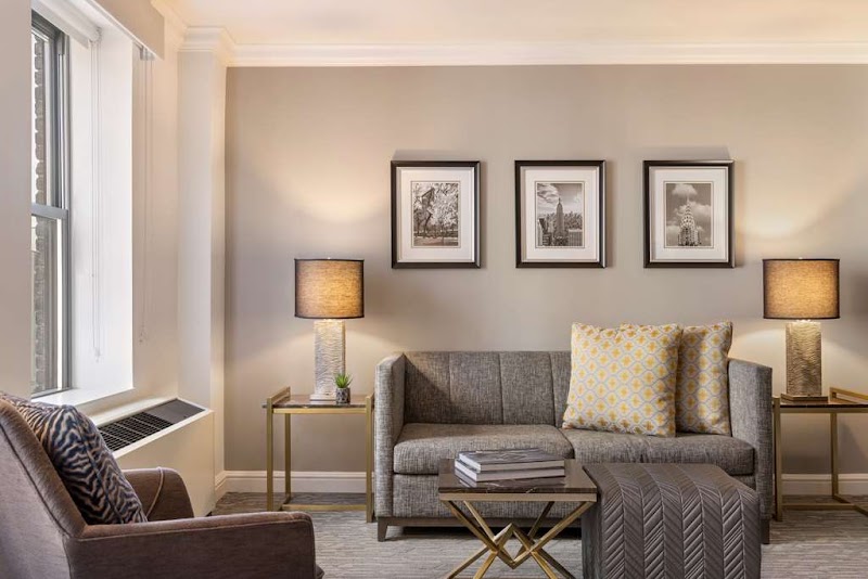 Martinique New York on Broadway, Curio Collection by Hilton - Martinique New York on Broadway, Curio Collection by Hilton 49 W 32nd St, New York, NY 10001, USA
