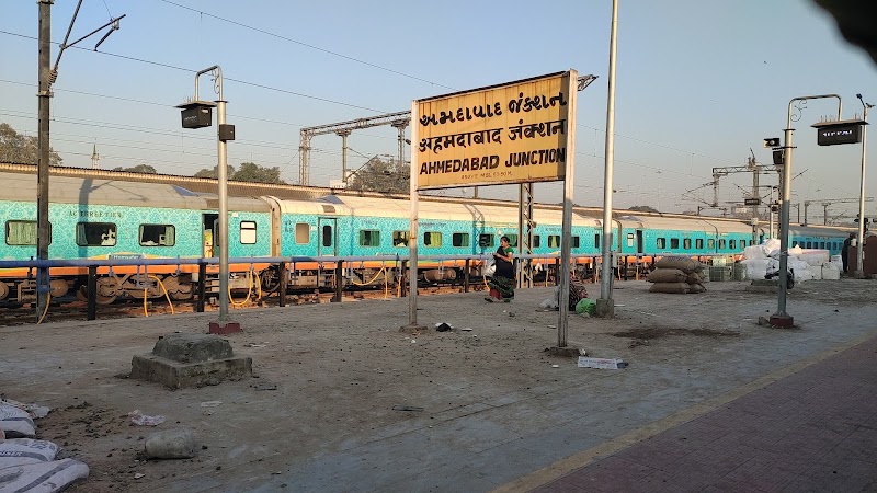 Ahmedabad Junction - Ahmedabad Junction, Kalupur Railway Station Rd, Sakar Bazzar, Kalupur, Ahmedabad, Gujarat 380002, India