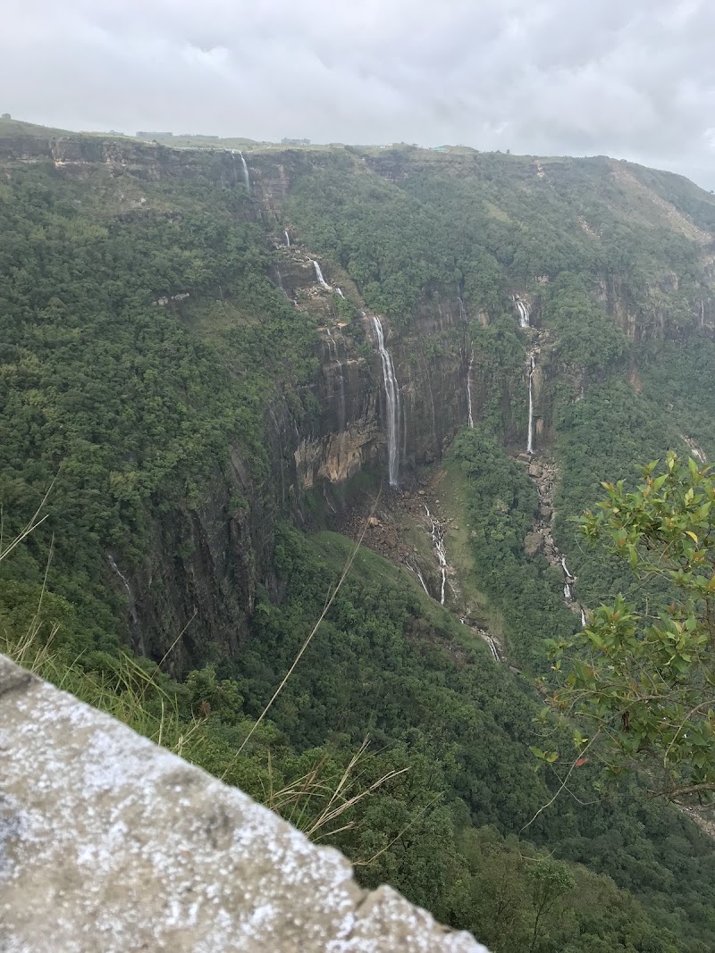 Seven Sisters Waterfall - Seven Sisters Waterfall 6PQM+H2M, Nongkalikhai, Nohkalikai, Sohra, Meghalaya 793108, India