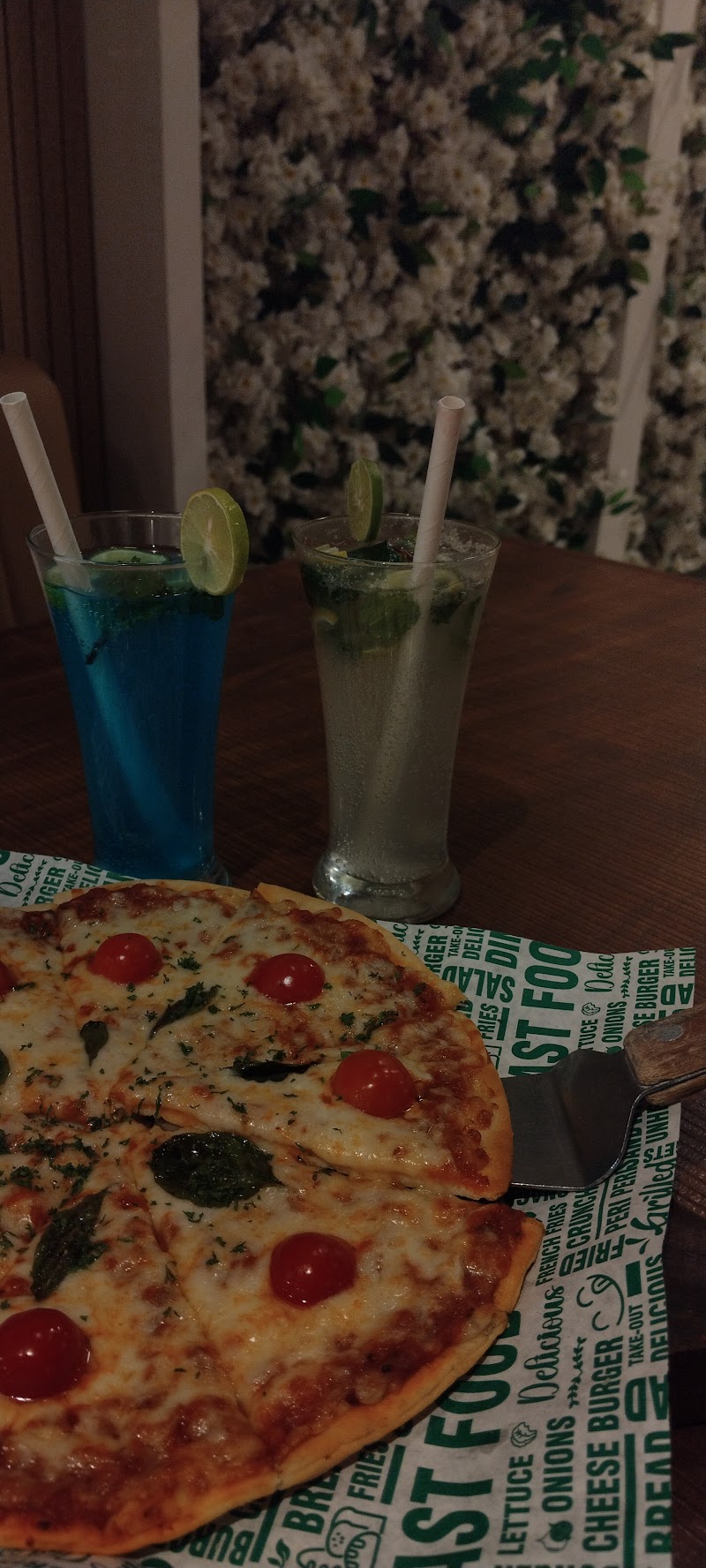 The Hot Spoon - The Hot Spoon 1 st Floor, C21 Bussiness Park, opp. Radisson Square, Pushp Vihar Colony, Scheme No 131, Indore, Madhya Pradesh 452010, India