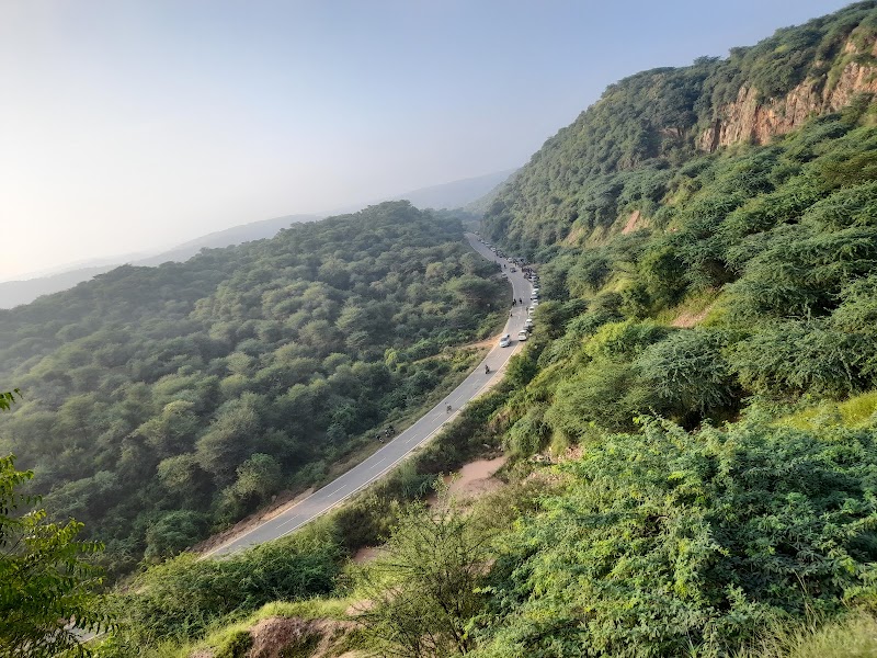 Pandala Hills Drive - Pandala Hills Drive Aravali Adventure Hill, Unnamed Road, 9X9W+H7P, Haryana 122101, India
