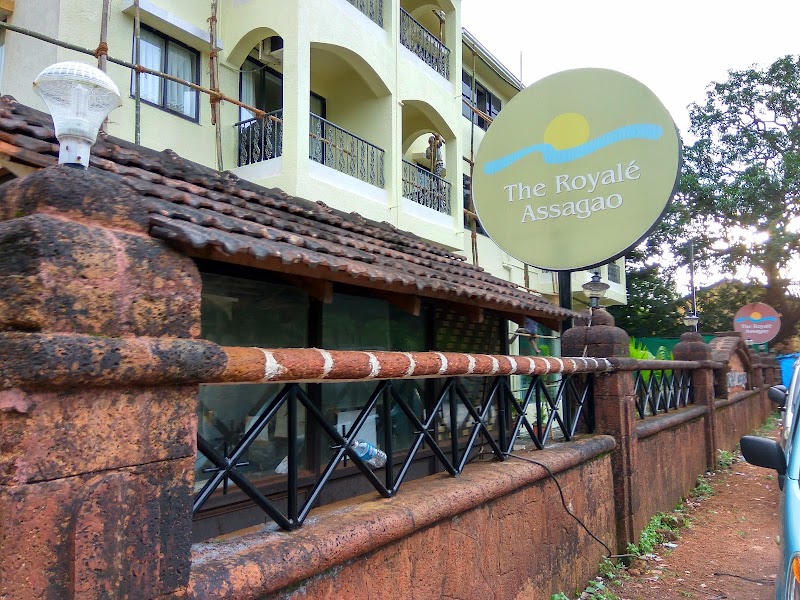 Royale Assagao Resort - Royale Assagao Resort, HQXF+79R, Mapusa - Anjuna - Chapora Rd, next to Dattatray Temple, Socolo Wado, Bouta Waddo, Assagao, Goa 403507, India