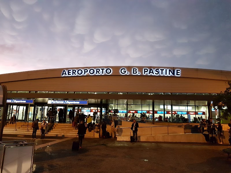 Giovan Battista Pastine International Airport - Giovan Battista Pastine International Airport, Via Appia Nuova, 1651, 00040 Ciampino RM, Italy