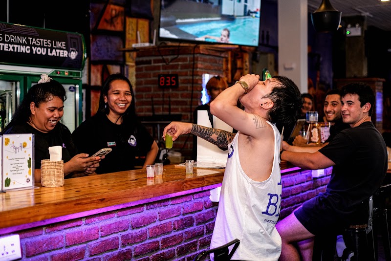 Mad Monkey Bangkok - Mad Monkey Bangkok 55 Thanon Phra Sumen, Khwaeng Chana Songkhram, Khet Phra Nakhon, Krung Thep Maha Nakhon 10200, Thailand