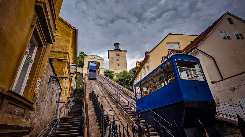 Lotrščak Tower - Lotrščak Tower Strossmayerovo šetalište 9, 10000, Zagreb, Croatia