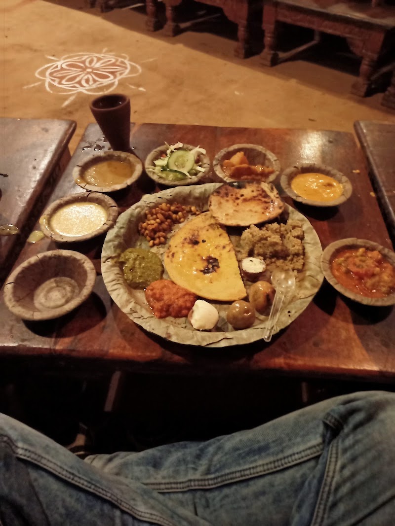 Tiffin Treats - Tiffin Treats Sutharo ka mohalla, near Pacific dental college, Village, Debari, Rajasthan 313001, India
