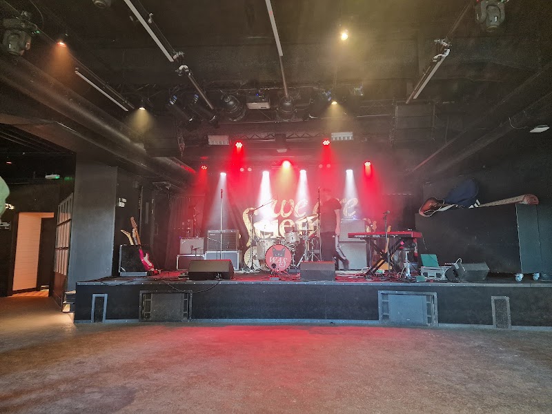Debaser Nova