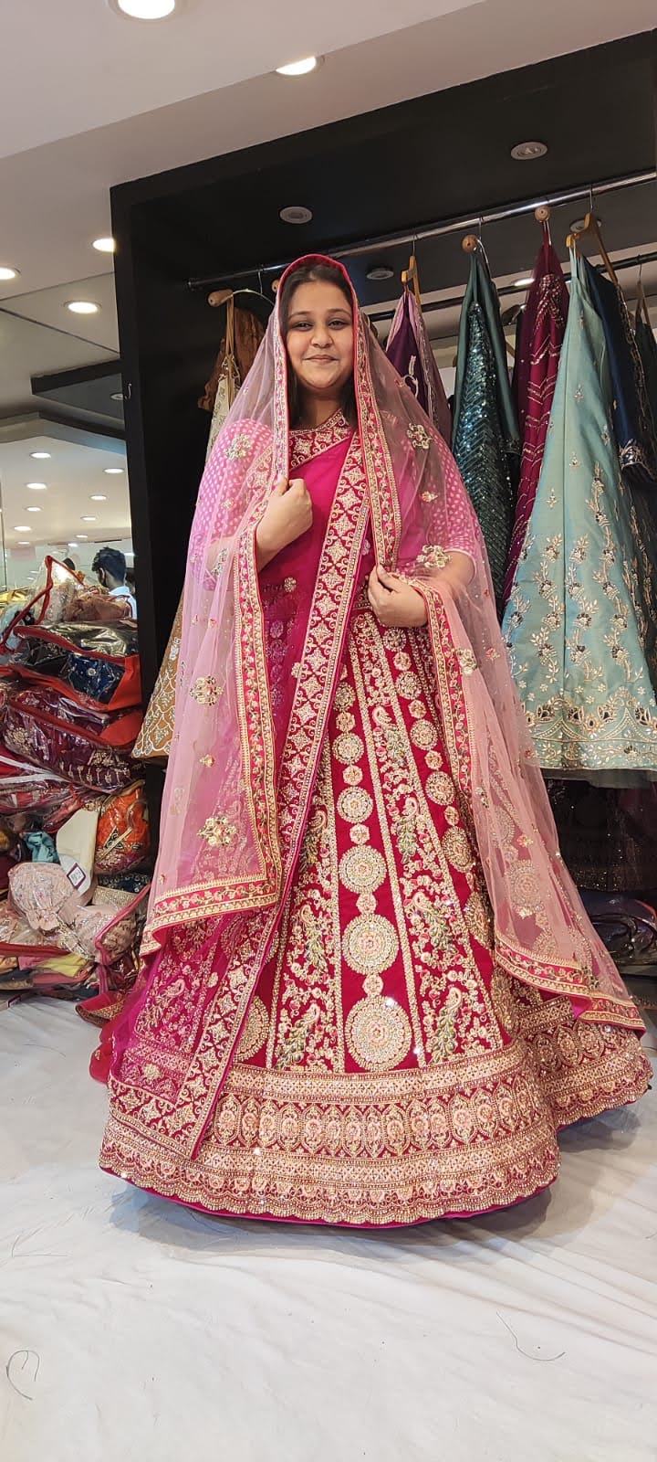 M.S.Fashion - M.S.Fashion Near Choda Rasta, WRCC+X5G, Lal Ji Sand Ka Rasta, Chaura Rasta, Tripolia Bazar, Modikhana, Jaipur, Jaipur Nagar Nigam Area, Rajasthan 302003, India