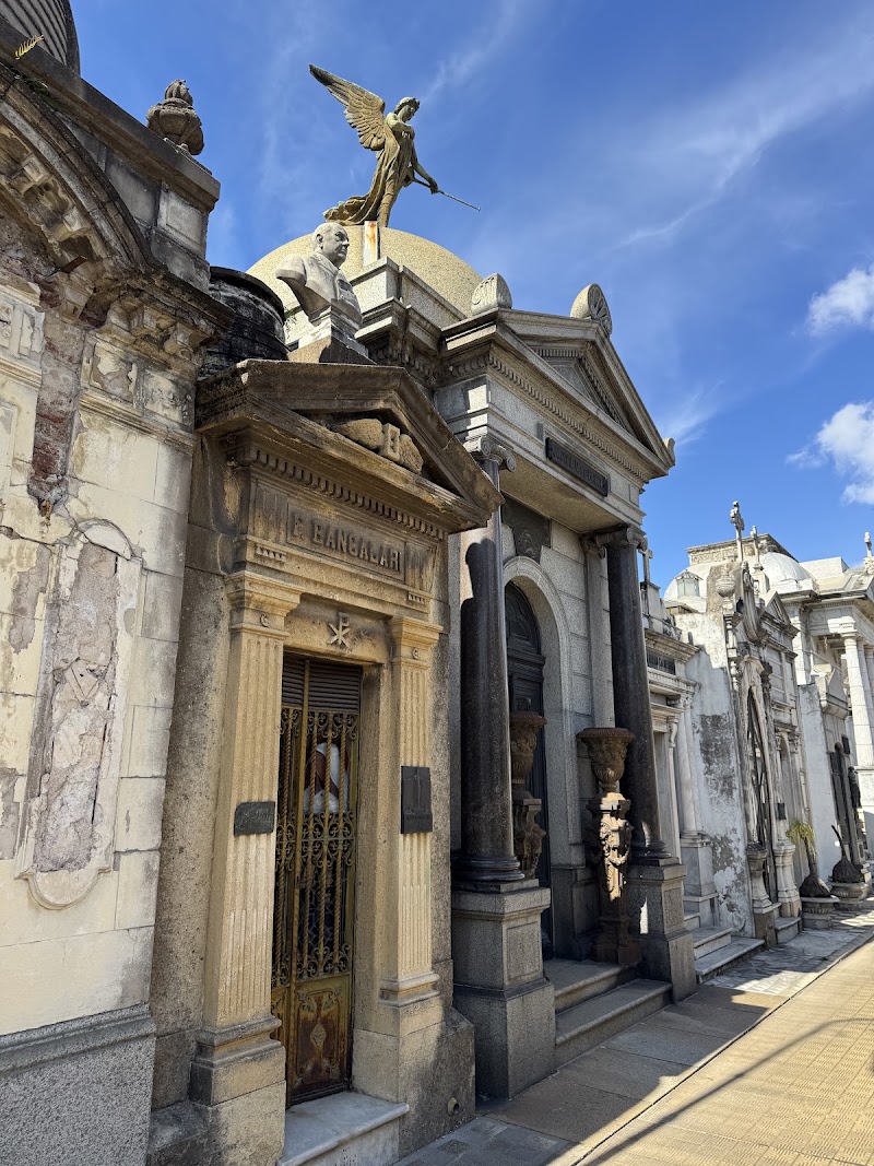 Recoleta Cemetery - Recoleta Cemetery, Junín 1760, C1113 Cdad. Autónoma de Buenos Aires, Argentina
