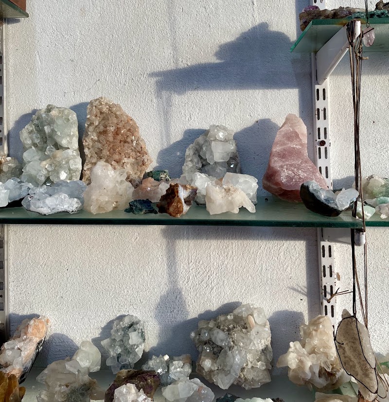 Crystals King - Crystals King, MMVX+3F2, Arambol, Goa 403524, India