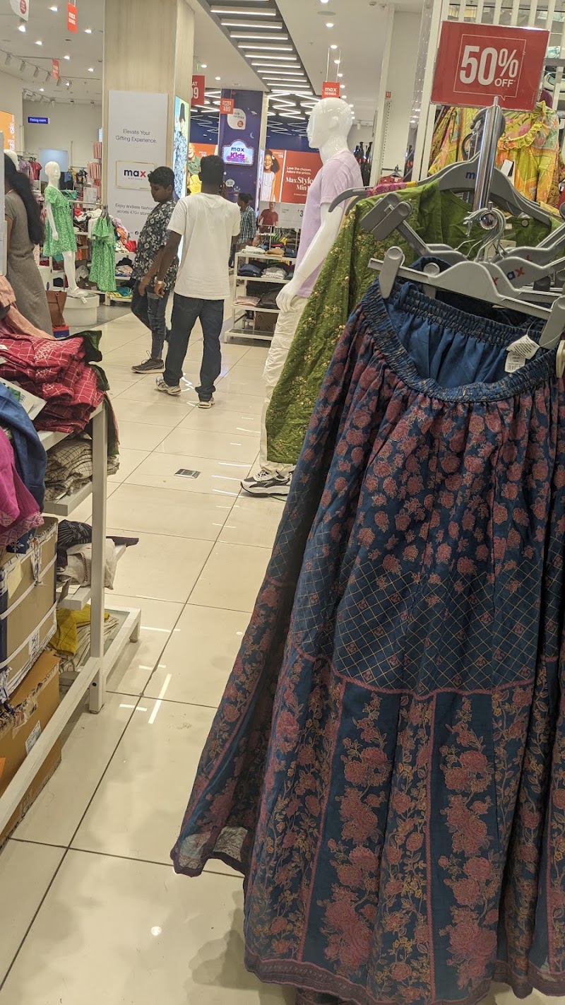 Max - Max Lulu International Shopping Mall, Anayara, Kochuveli, Thiruvananthapuram, Kerala 695029, India