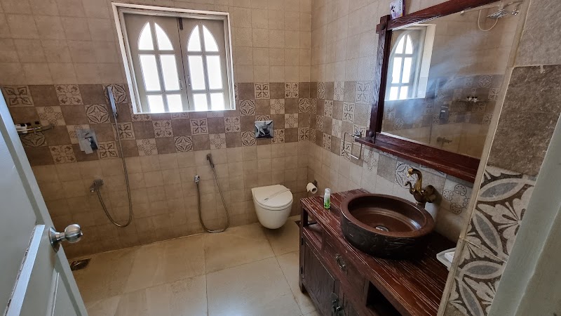 Emperor Resorts & Spa - Emperor Resorts & Spa 320/2, Vagator Beach Rd, Small, Coutinho Vaddo, Anjuna, Vagator, Goa 403509, India