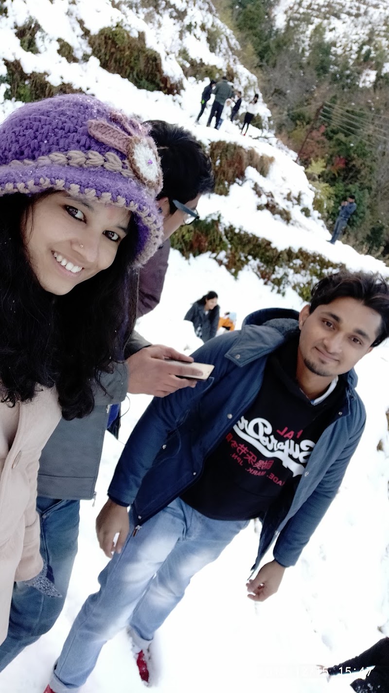 Ramgarh snow peaks - Ramgarh snow peaks, CHW5+HV6, Ramgarh, Uttarakhand 263137, India