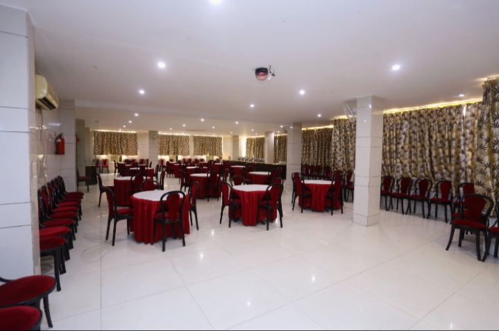 Hotel Delux Inn-Best Hotel/Banquet Hall in Agra - Hotel Delux Inn-Best Hotel/Banquet Hall in Agra MG Tower, Fatehabad Rd, Bansal Nagar, Tajganj, Agra, Uttar Pradesh 282001, India
