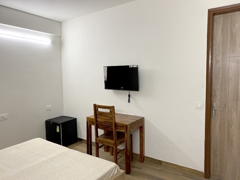 Blossom Stayz - DLF Phase3 - Blossom Stayz - DLF Phase3 1, T19 Rd, DLF Phase 3, Sector 24, New Delhi, Gurugram, Haryana 122002, India